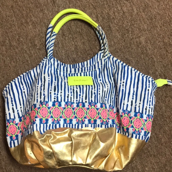 Lilly Pulitzer duffle - Picture 1 of 3